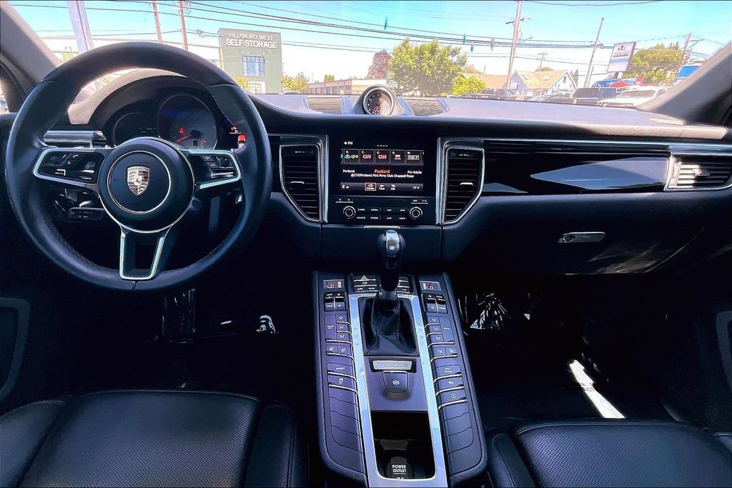 Used 2018 Porsche Macan S AWD/4WD image 15