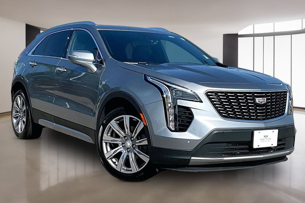 Used 2023 Cadillac XT4 Premium Luxury w/ Cold Weather Package AWD/4WD image 11