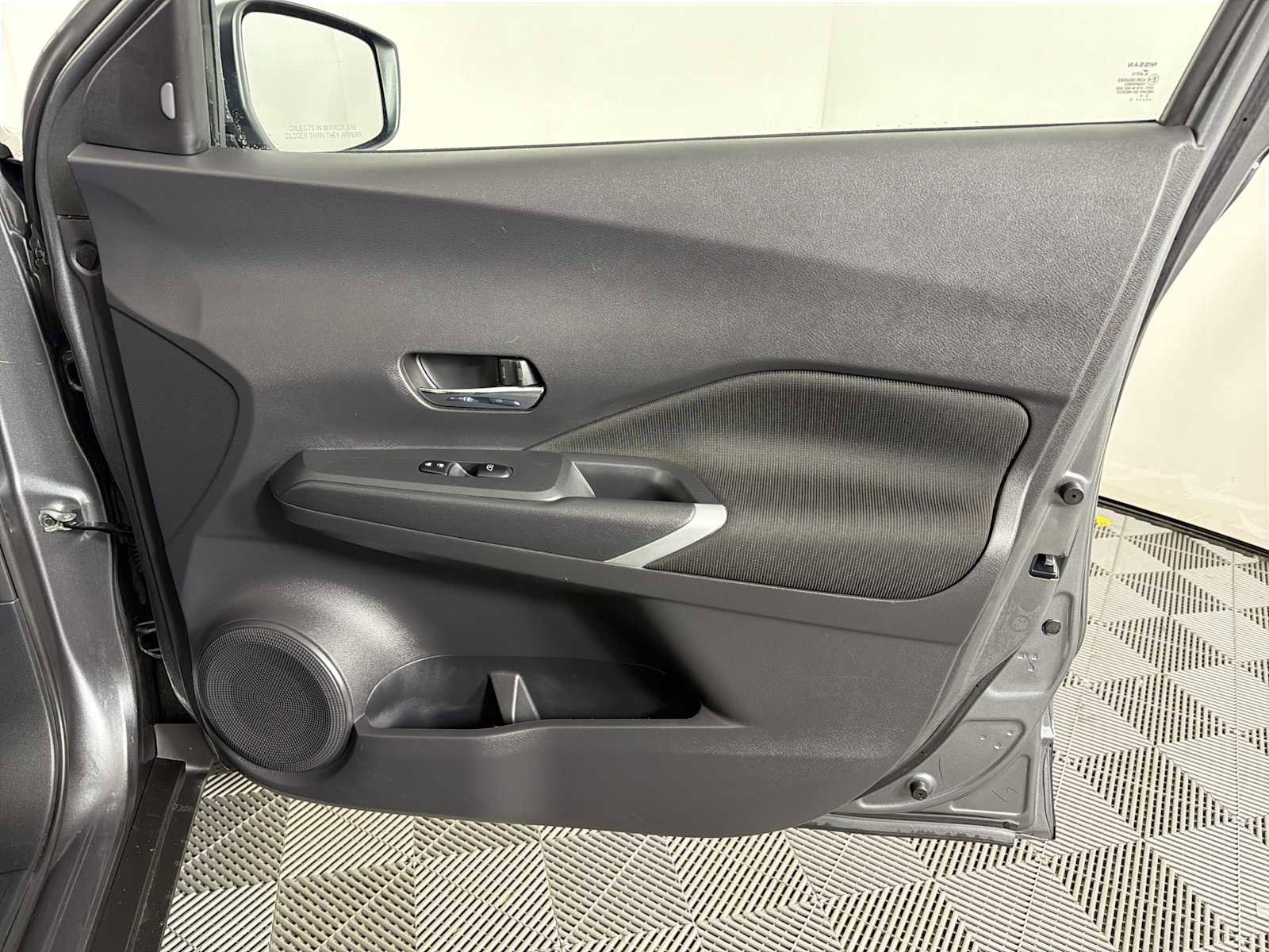 Used 2024 Nissan Kicks SV FWD image 12