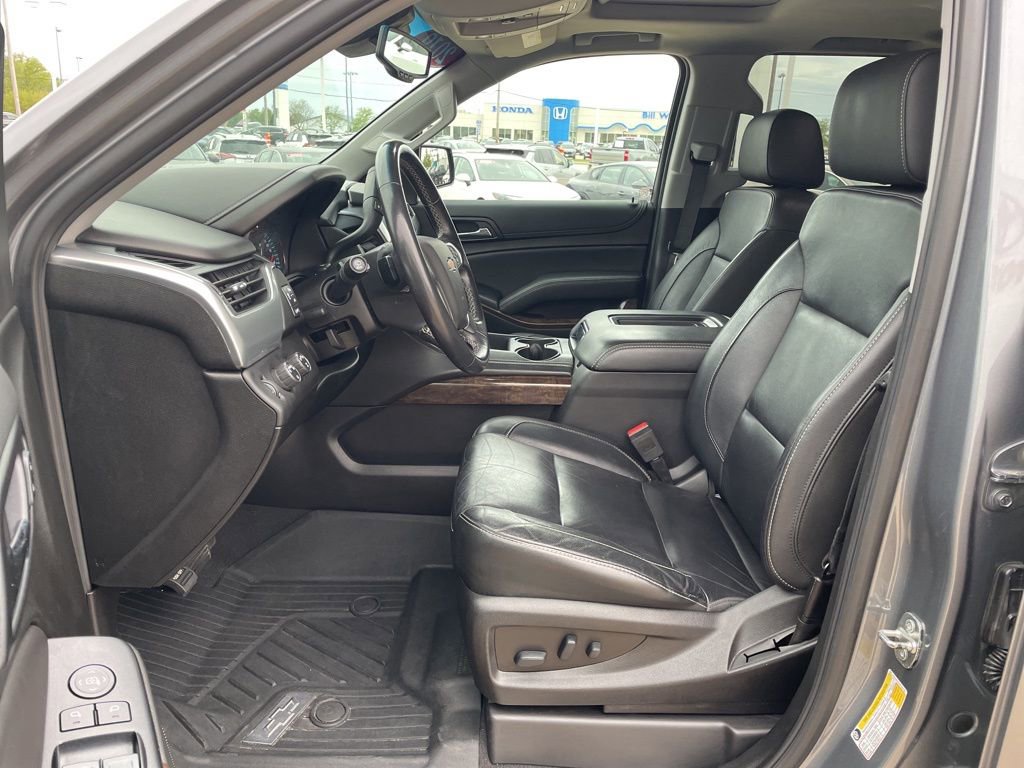 Used 2019 Chevrolet Suburban LT AWD/4WD image 9