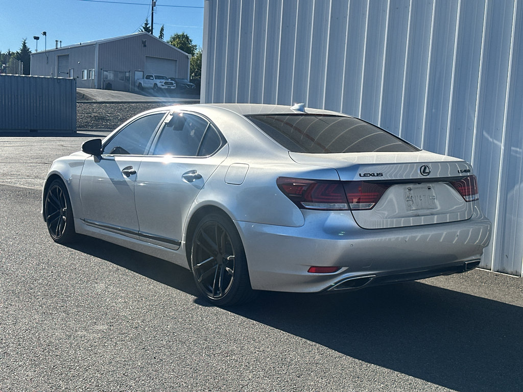 Used 2014 Lexus LS 460 w/ Comfort Package RWD image 4