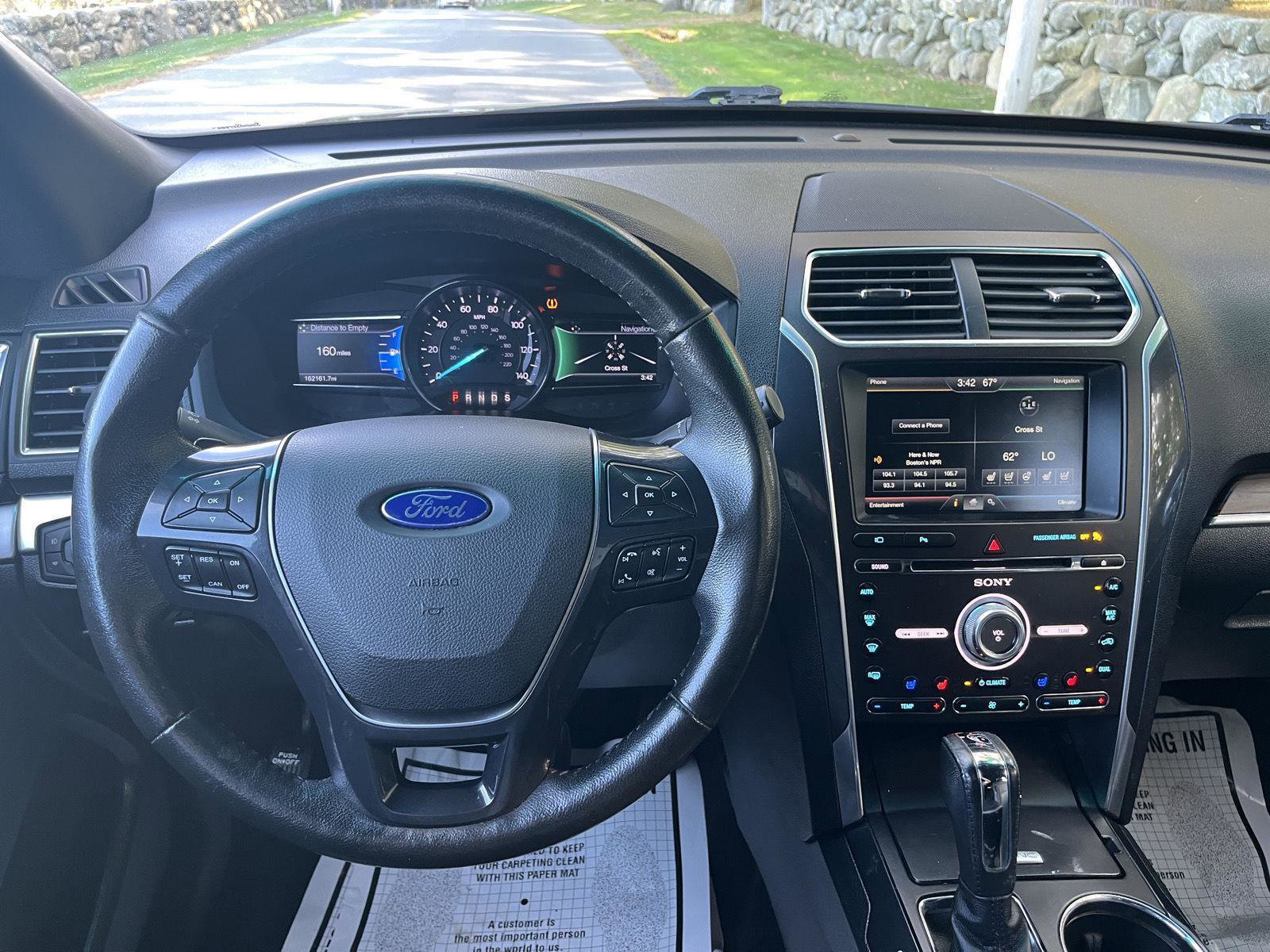 Used 2016 Ford Explorer Limited image 25