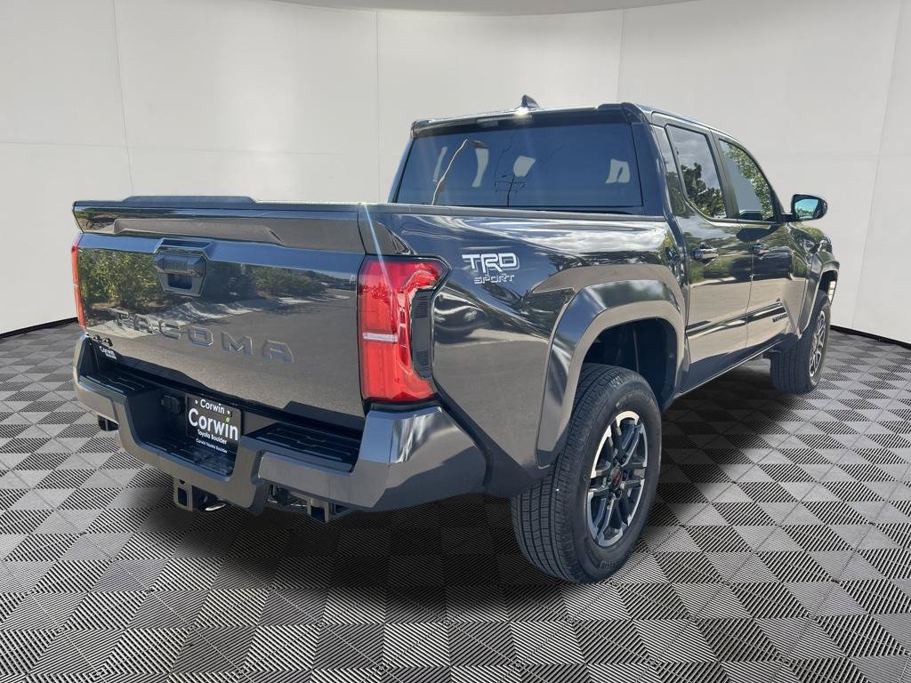 Used 2025 Toyota Tacoma TRD Sport AWD/4WD image 7