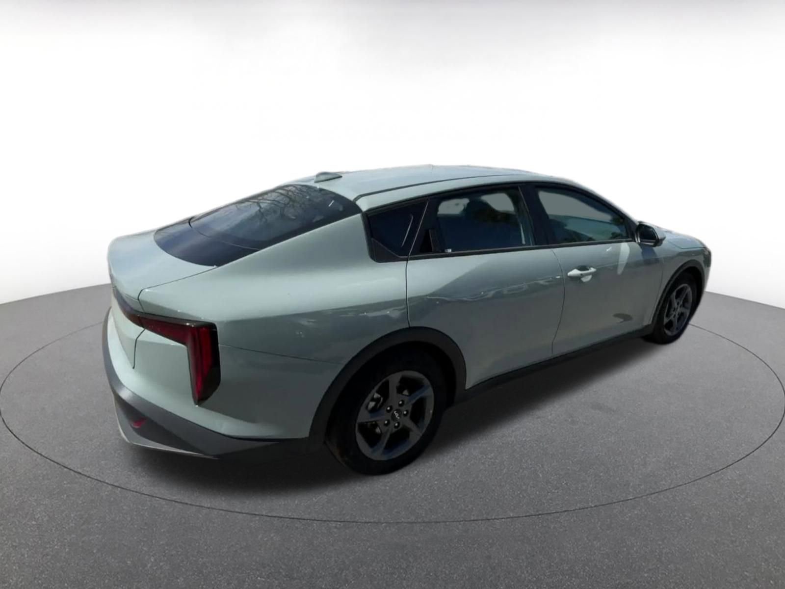 Used 2025 Kia K4 LXS image 15