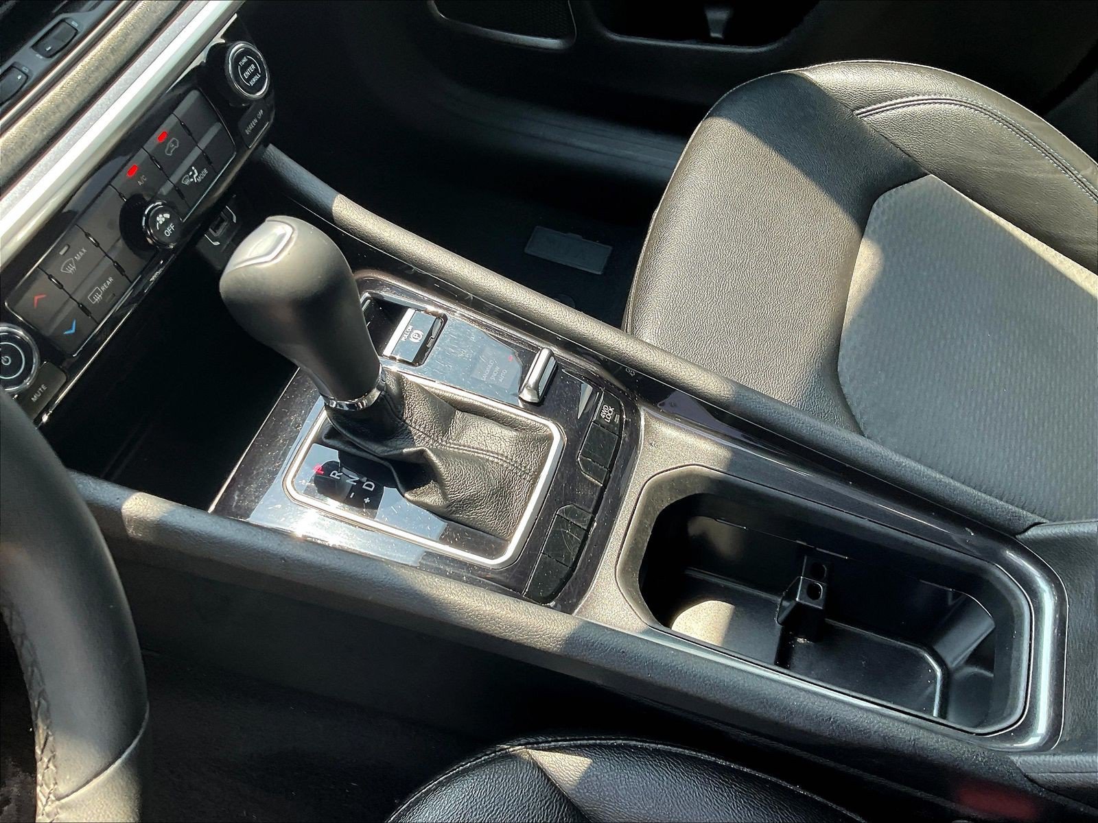 New 2026 Jeep Grand Cherokee Altitude AWD/4WD image 12
