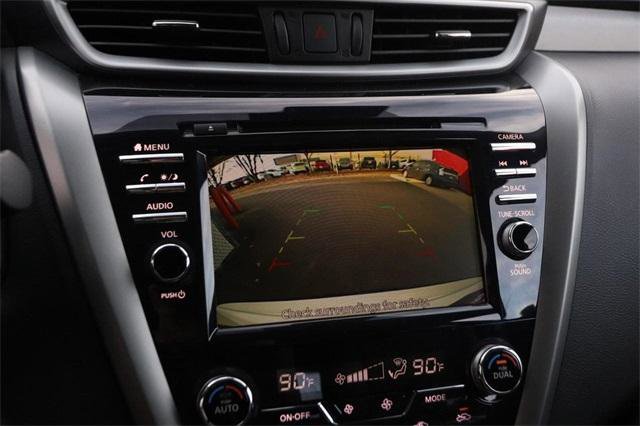 Used 2024 Nissan Murano SV w/ SV Midnight Edition Package image 16