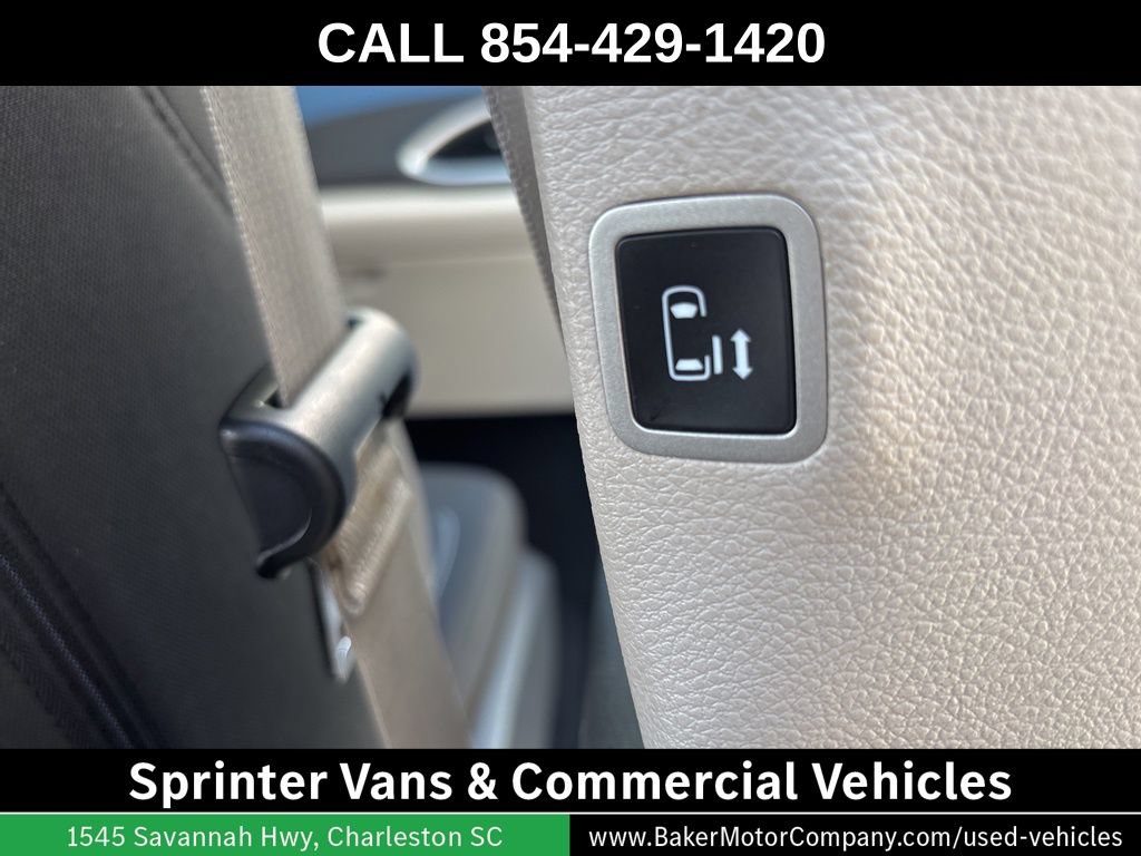 Used 2024 Chrysler Voyager LX FWD image 29