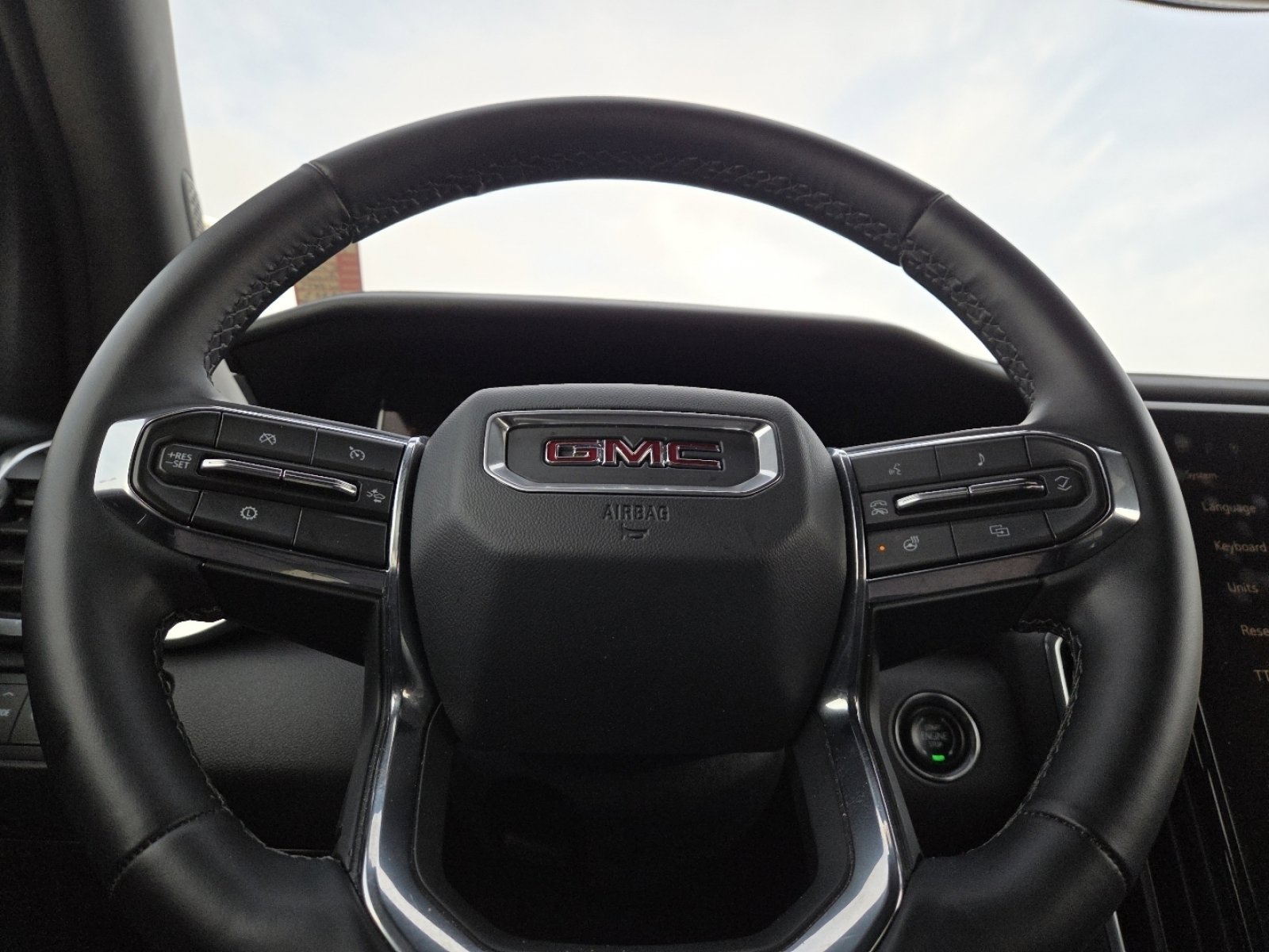 Used 2025 GMC Acadia Elevation image 29