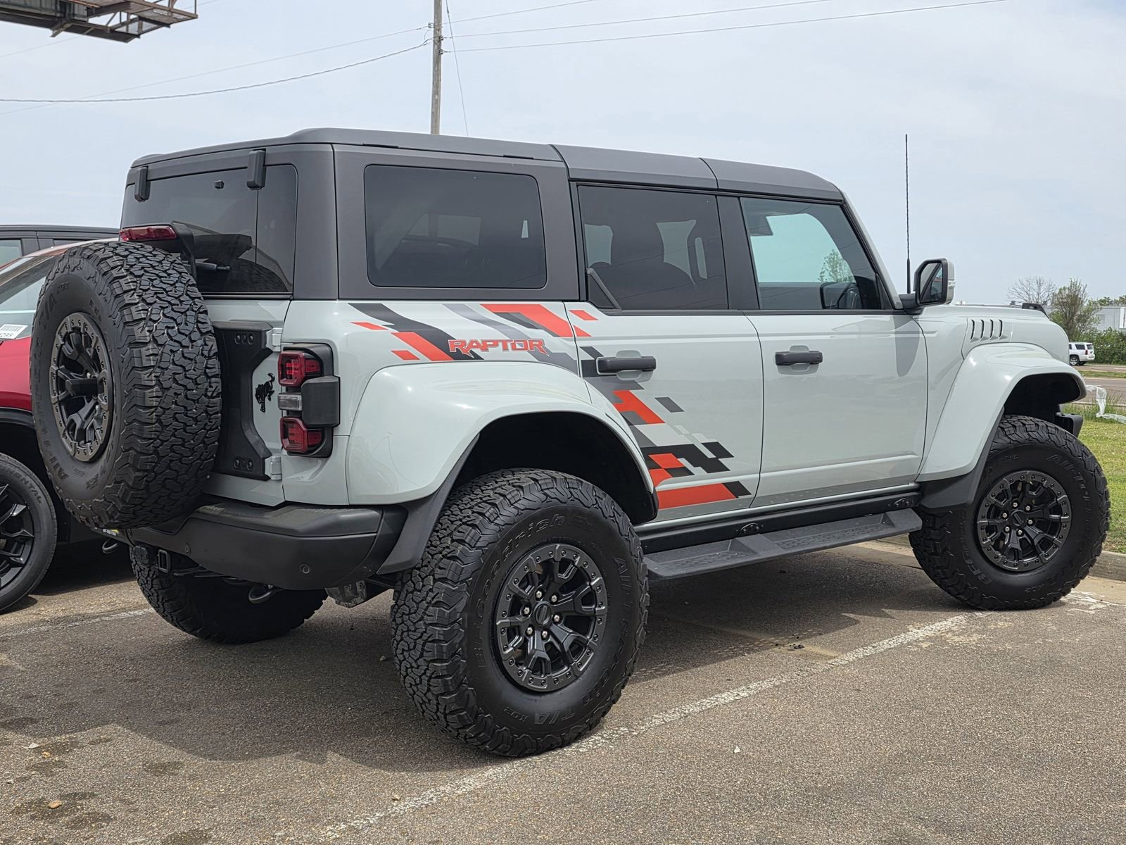 Used 2024 Ford Bronco Raptor image 19