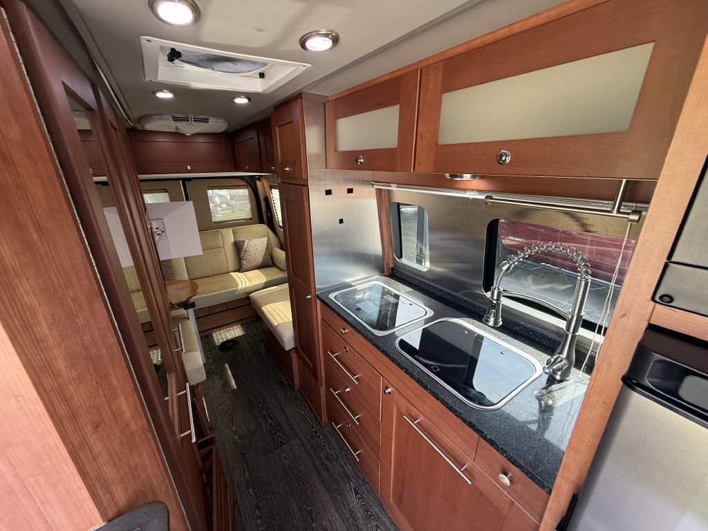 Used 2017 Mercedes-Benz Sprinter 3500 image 35