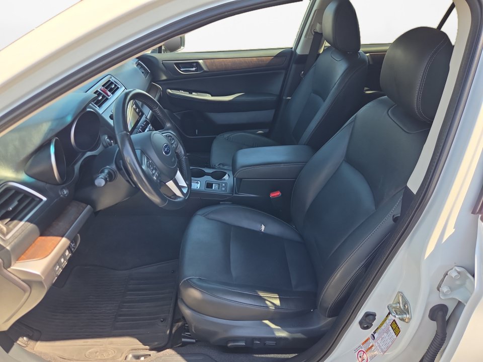 Used 2017 Subaru Outback 3.6R Limited AWD/4WD image 11