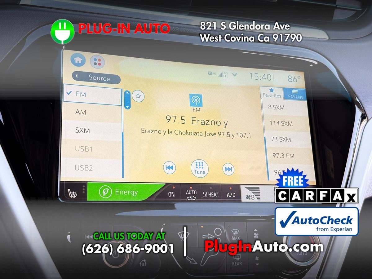 Used 2019 Chevrolet Bolt Premier w/ Infotainment Package FWD image 25