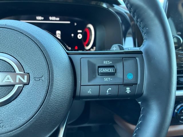 Used 2025 Nissan Pathfinder Platinum AWD/4WD image 38