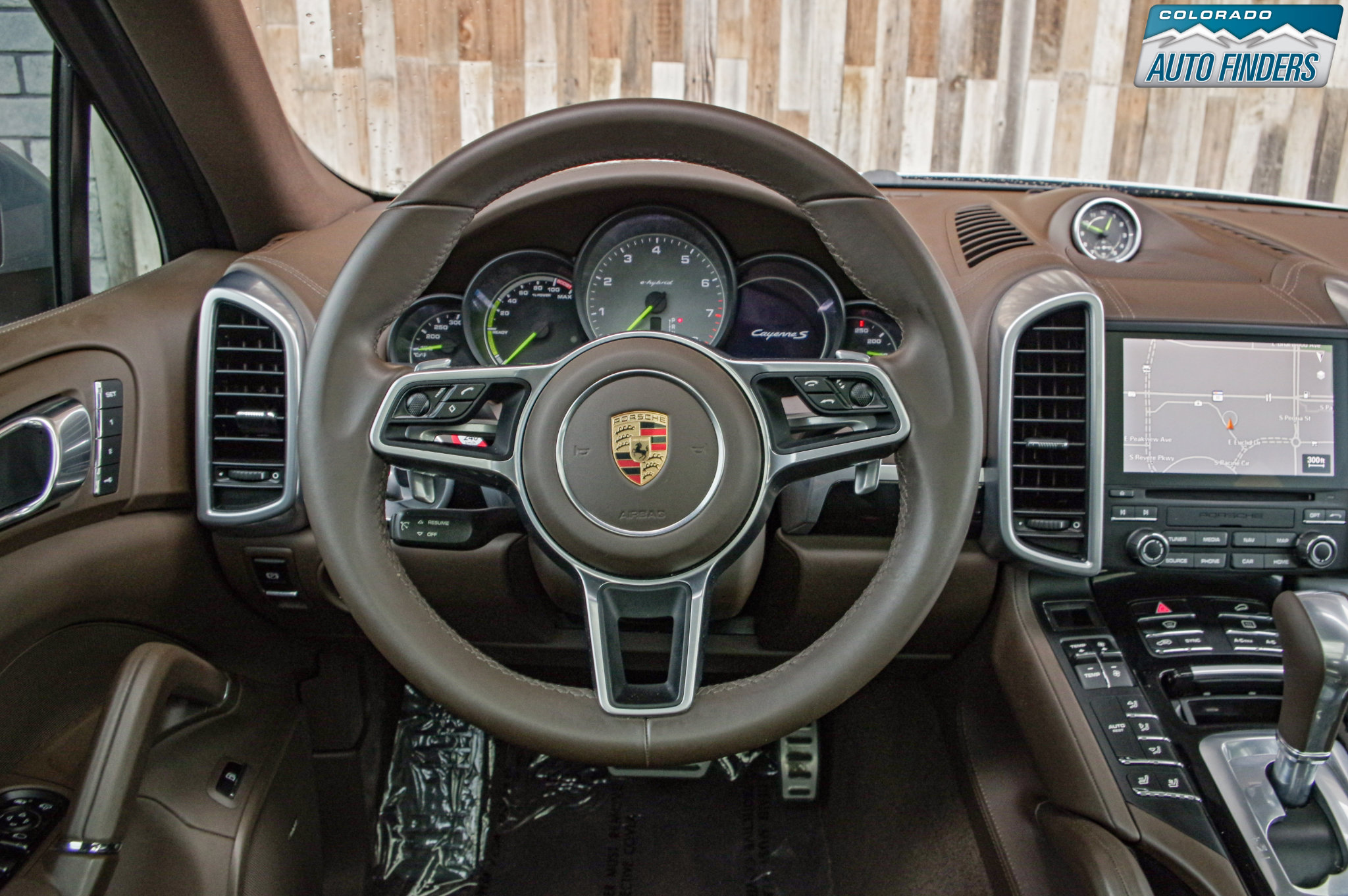 Used 2017 Porsche Cayenne S image 13