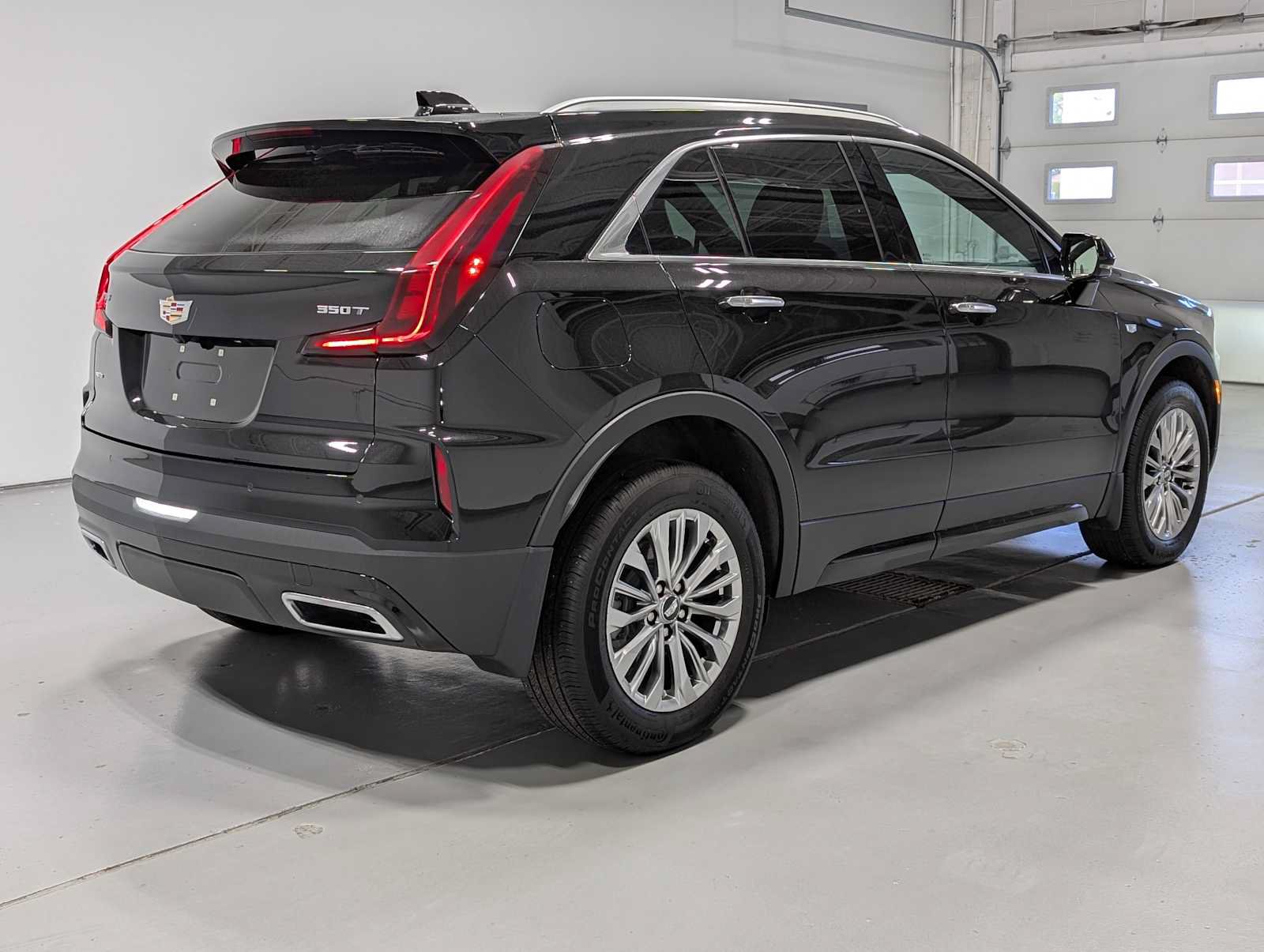 Certified 2024 Cadillac XT4 Premium Luxury w/ Cold Weather Package AWD/4WD image 8