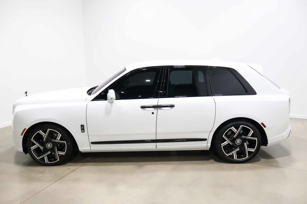 Used 2025 Rolls-Royce Cullinan Black Badge AWD/4WD image 6