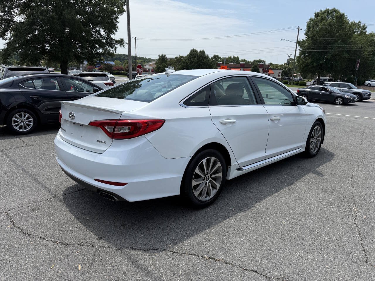 Used 2015 Hyundai Sonata Sport FWD image 5