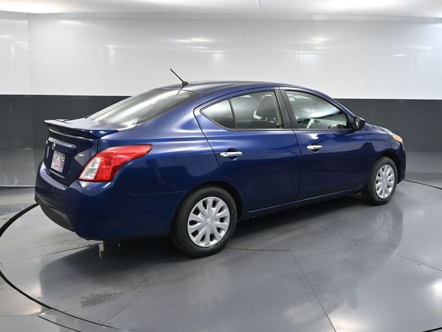 Used 2018 Nissan Versa SV image 4