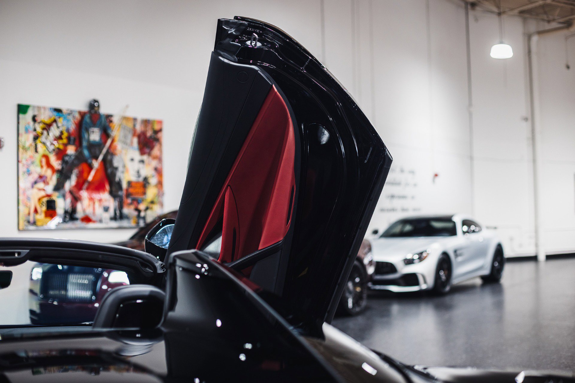 Used 2024 McLaren 750S Spider RWD image 29