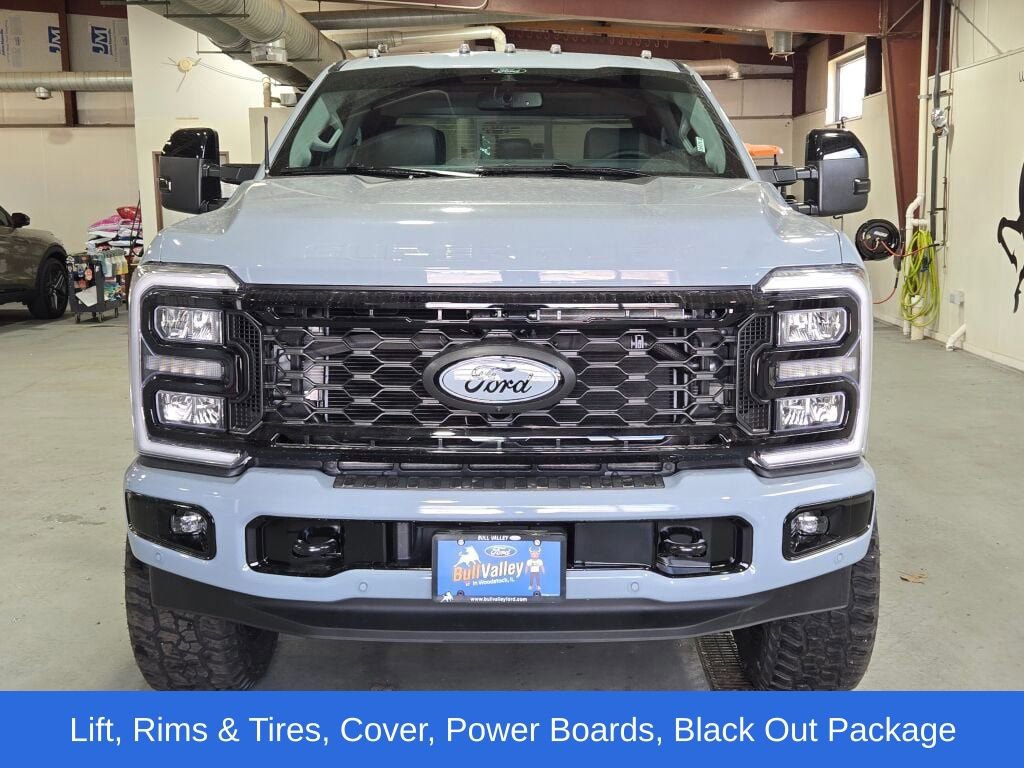 New 2026 Ford F350 Lariat w/ Black Appearance Package image 4