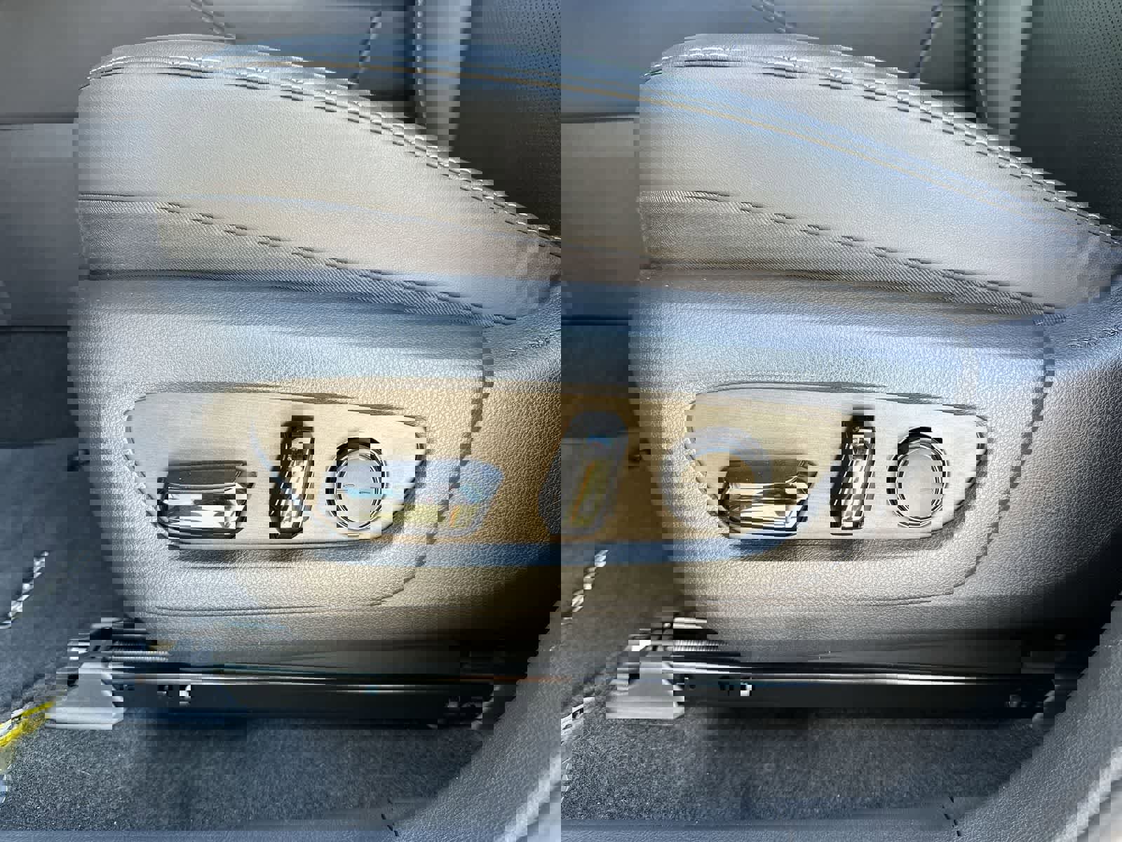 Used 2024 Lexus RX 350 FWD w/ Technology Package image 6