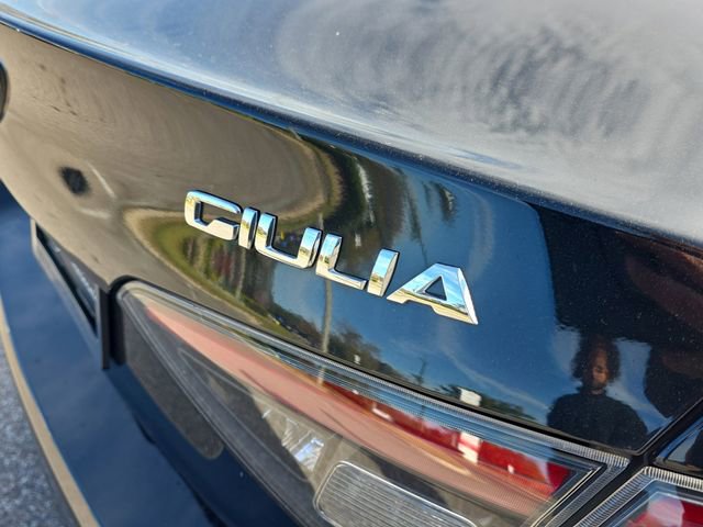 Used 2024 Alfa Romeo Giulia Ti w/ Performance Driving Package image 5
