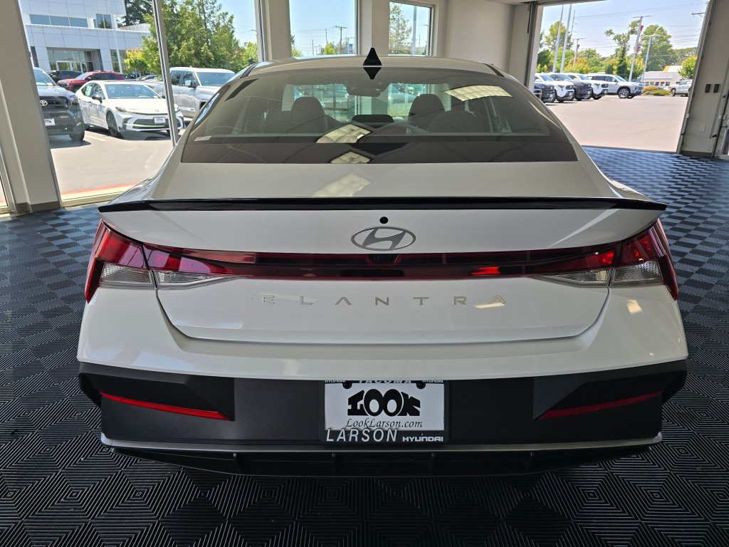 New 2026 Hyundai Elantra Sport FWD image 4