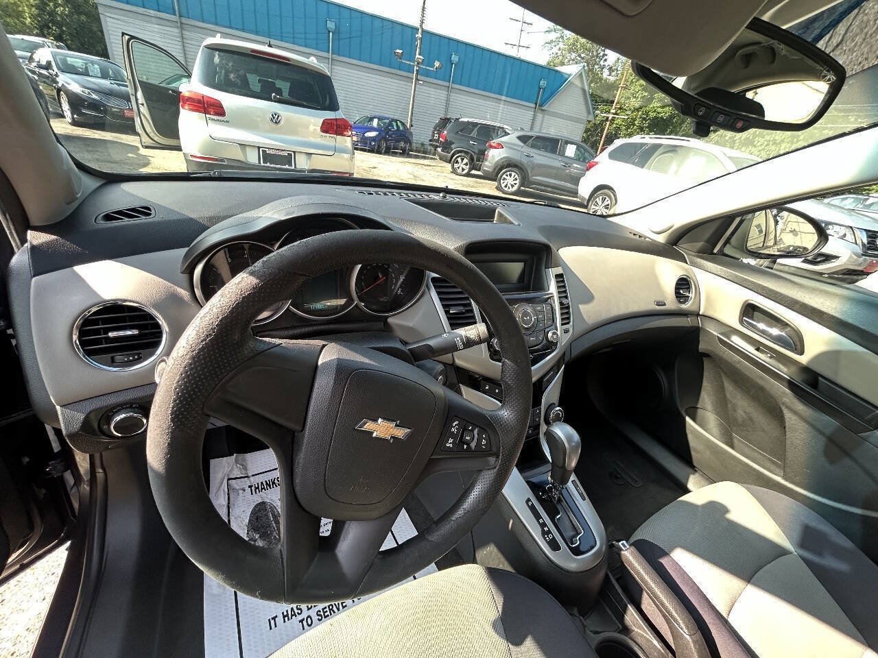 Used 2014 Chevrolet Cruze LS FWD image 5