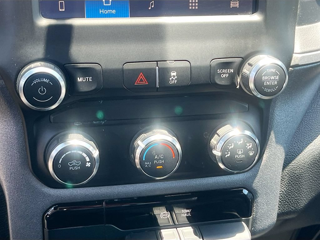 Used 2024 RAM 3500 Tradesman AWD/4WD image 15