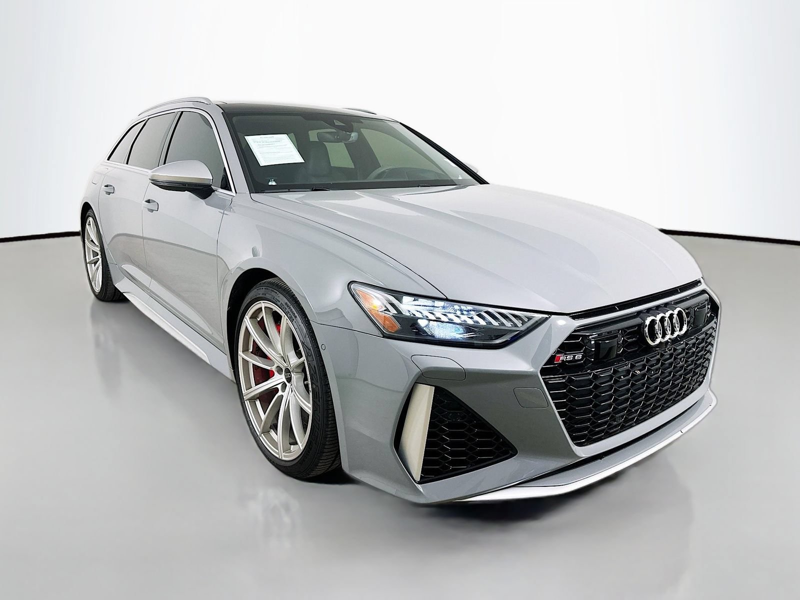 Used 2023 Audi RS 6 w/ Executive Package AWD/4WD image 3