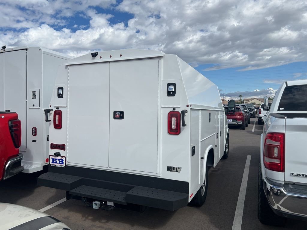 New 2025 GMC Savana 3500 w/ Power Convenience Package RWD image 3