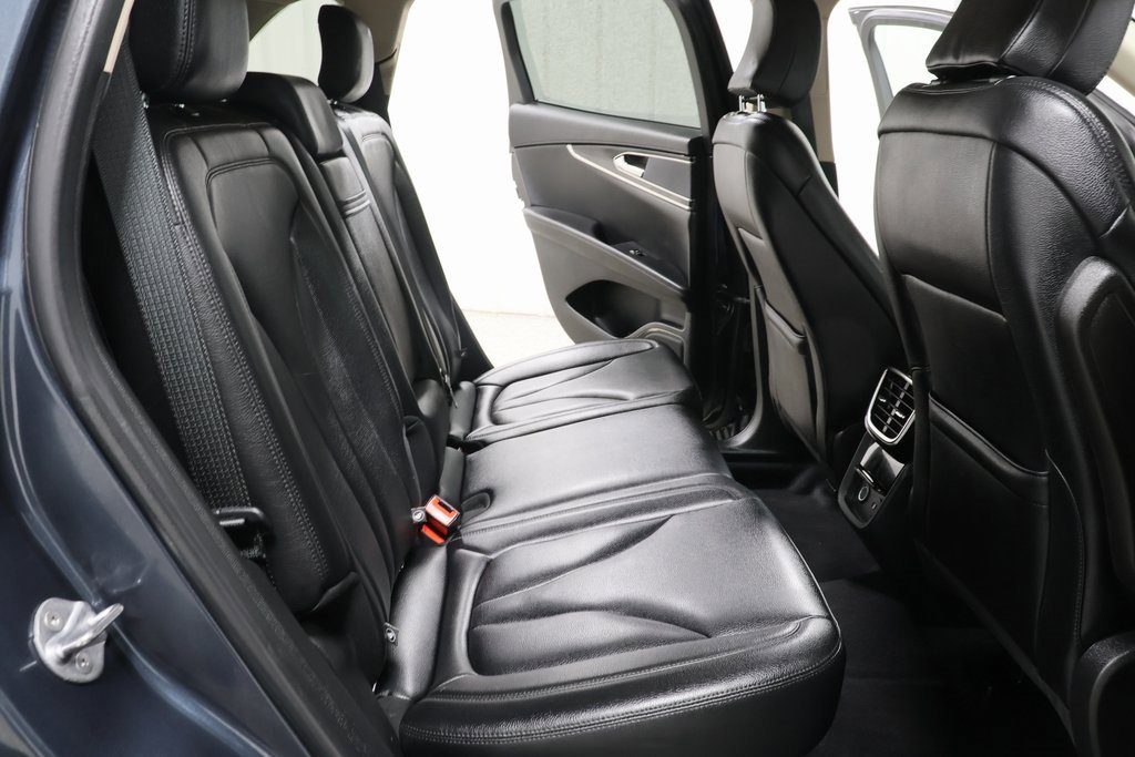 Used 2023 Lincoln Nautilus AWD w/ Premium Package image 31