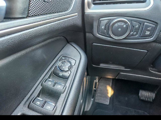 Used 2022 Ford Edge SEL w/ Convenience Package AWD/4WD image 17