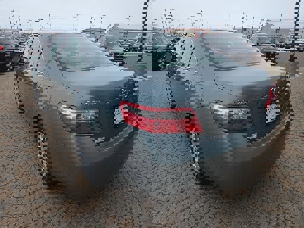 Used 2009 Toyota Camry LE image 7