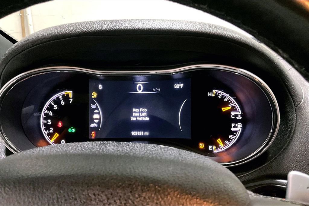 Used 2015 Jeep Grand Cherokee Overland w/ Advanced Technology Group image 13