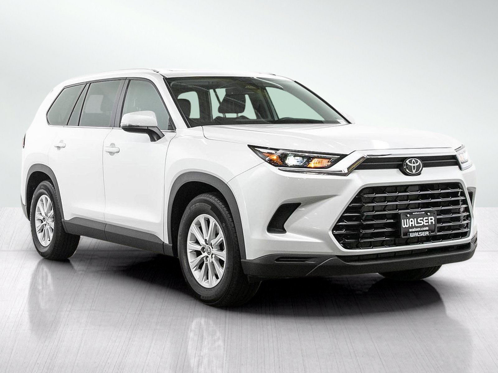 Used 2025 Toyota Grand Highlander AWD image 7