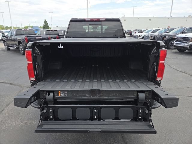 New 2026 Chevrolet Silverado 2500 ZR2 AWD/4WD image 29