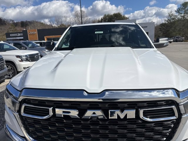 New 2026 RAM 1500 4x4 Crew Cab image 13