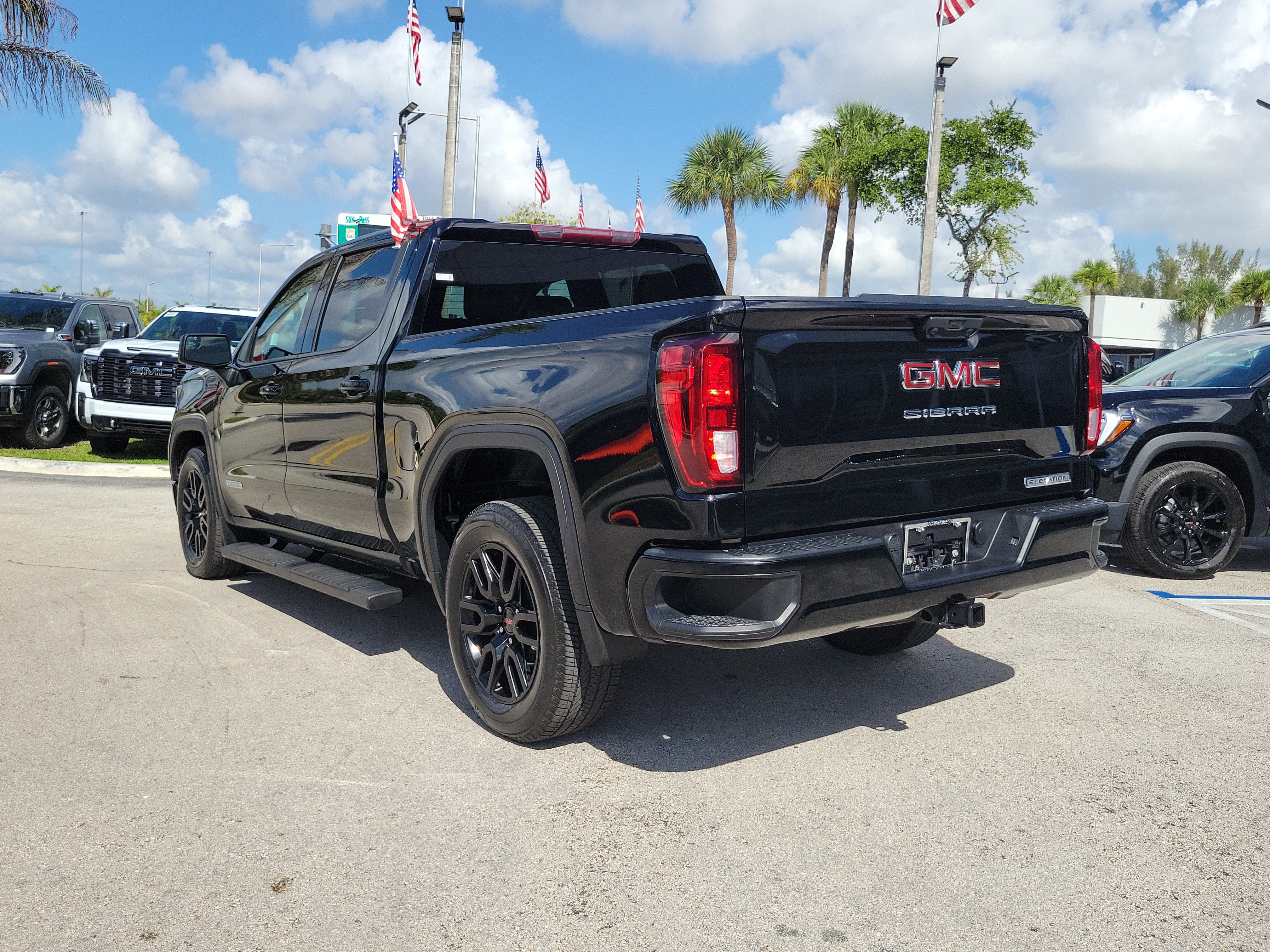 Used 2024 GMC Sierra 1500 Elevation RWD image 7