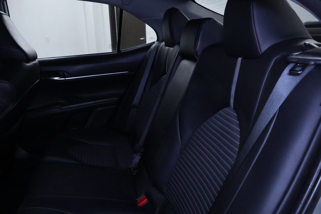 Used 2023 Toyota Camry SE image 13