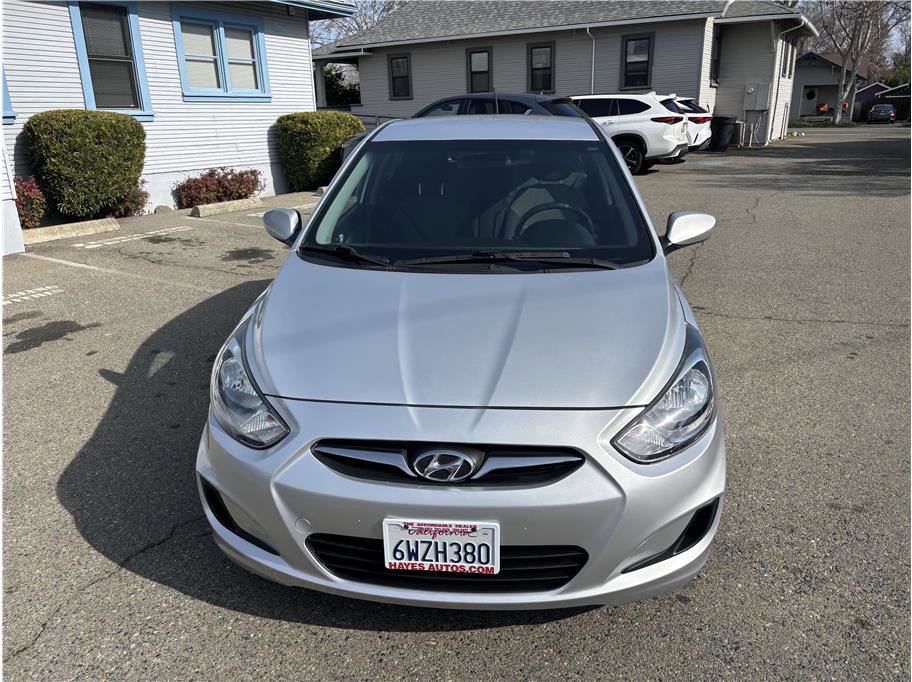 Used 2013 Hyundai Accent GS image 2