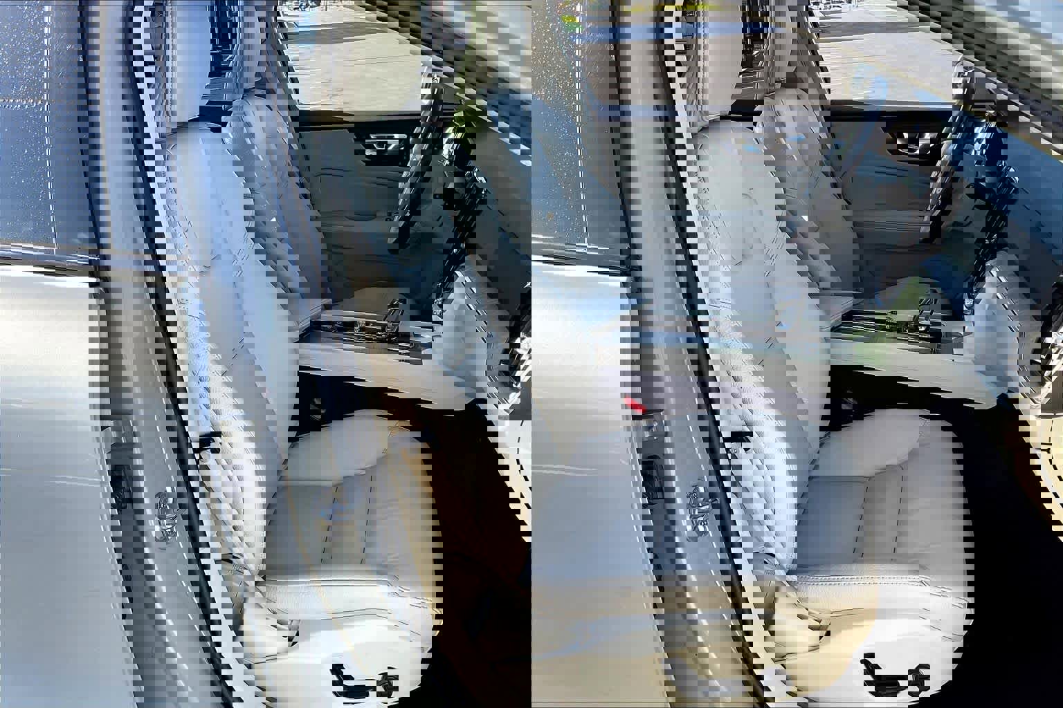 Used 2024 Volvo V60 B5 Cross Country Plus image 10