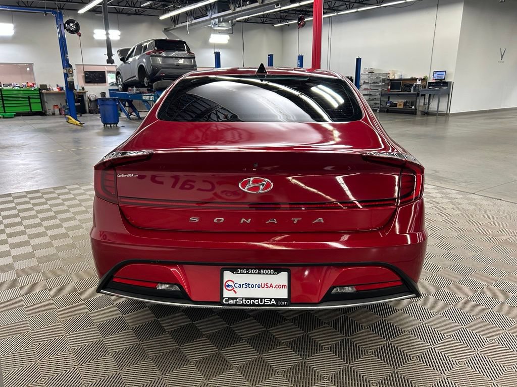 Used 2022 Hyundai Sonata SE w/ Preferred Accessory Package FWD image 10