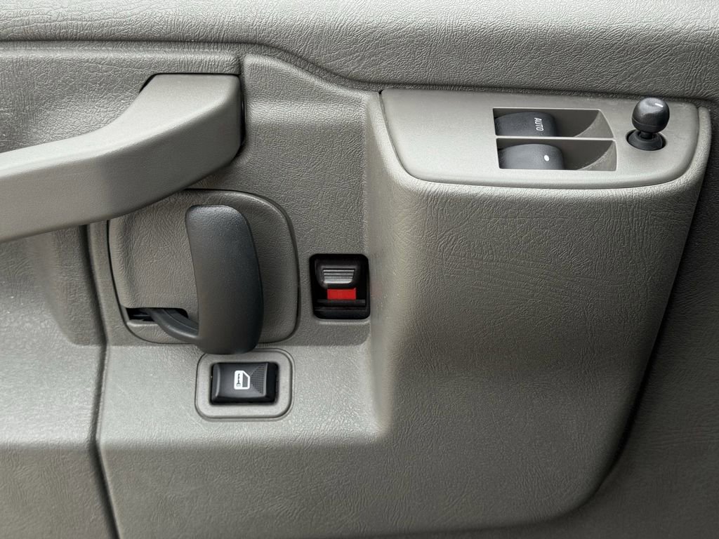 Used 2023 Chevrolet Express 3500 LS image 21