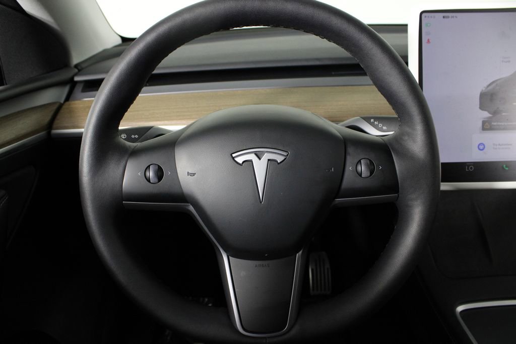 Used 2024 Tesla Model Y Long Range image 25