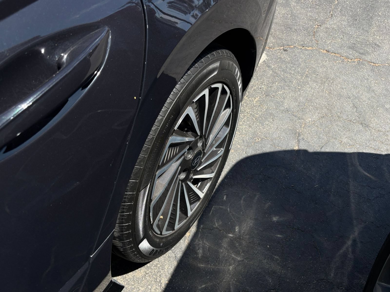 Used 2025 Hyundai Sonata SEL FWD image 31