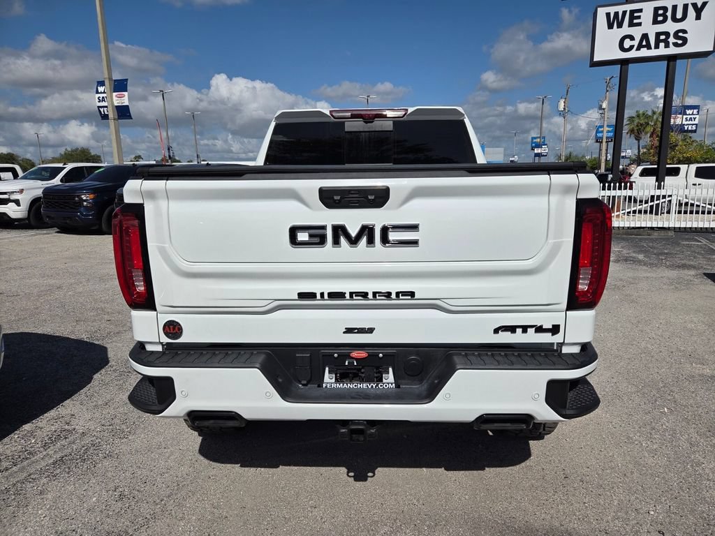 Used 2025 GMC Sierra 1500 AT4 w/ AT4 Premium Package AWD/4WD image 16
