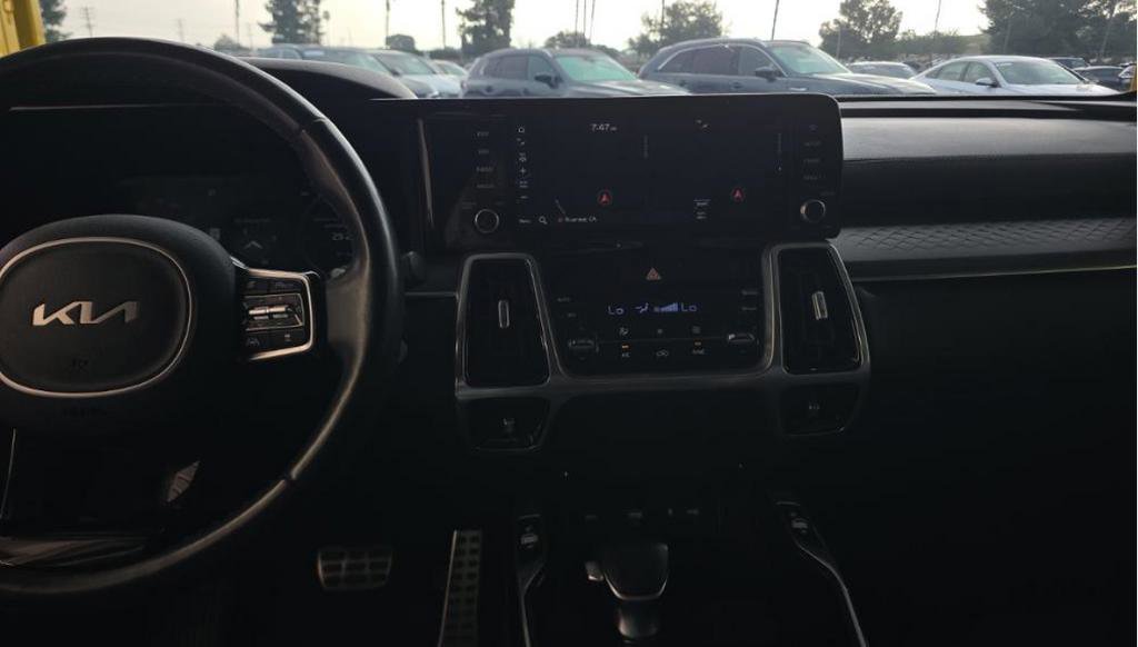 Used 2022 Kia Sorento SX FWD image 7