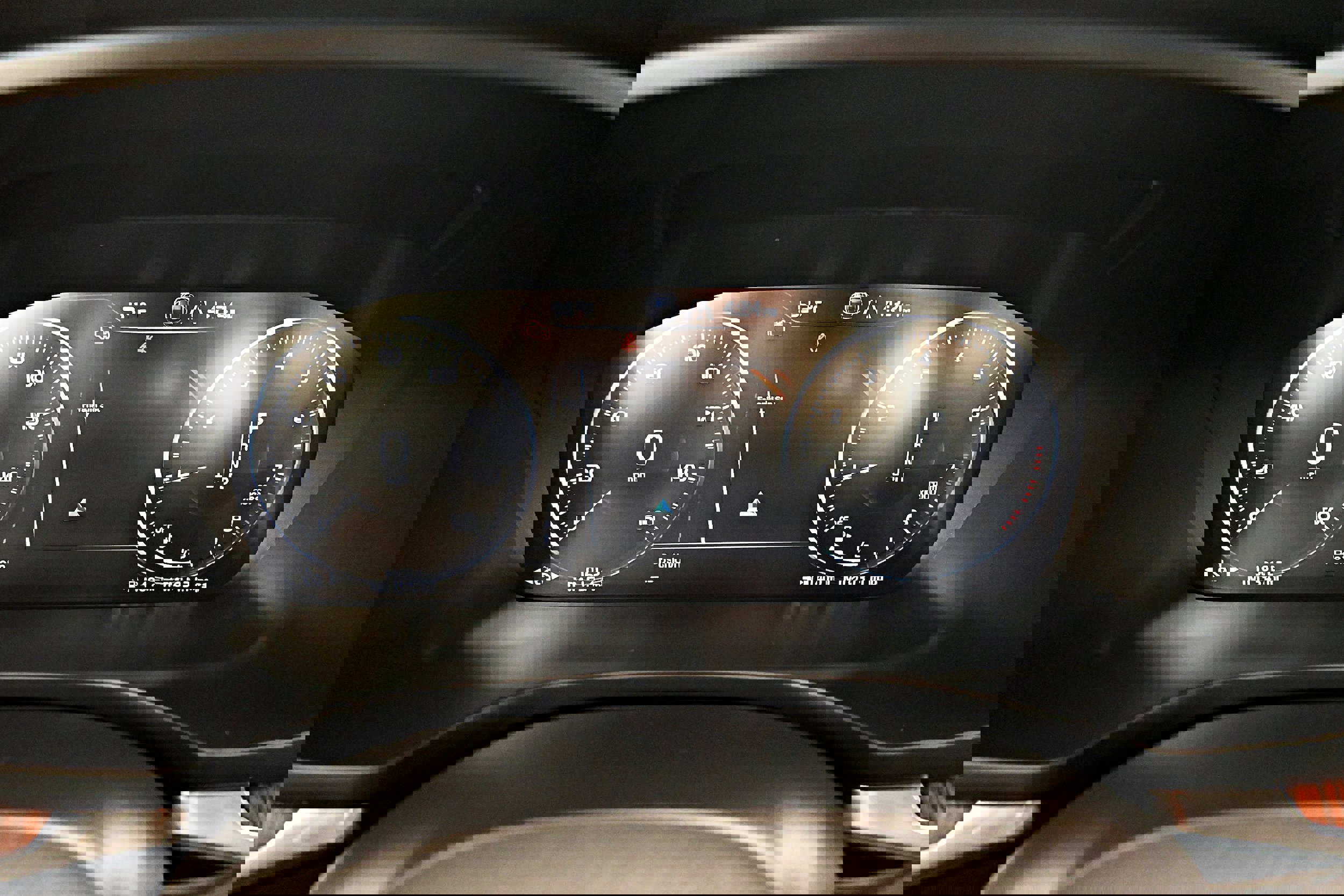 Used 2019 Volvo S60 T6 Momentum w/ Multimedia Package image 8