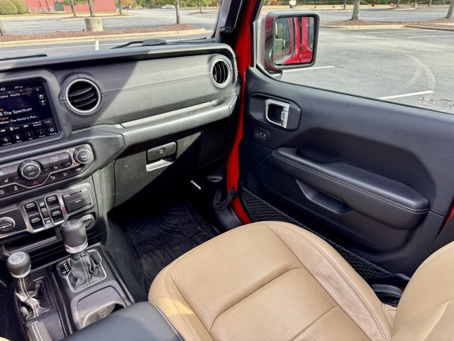 Used 2019 Jeep Wrangler Unlimited Sahara image 25